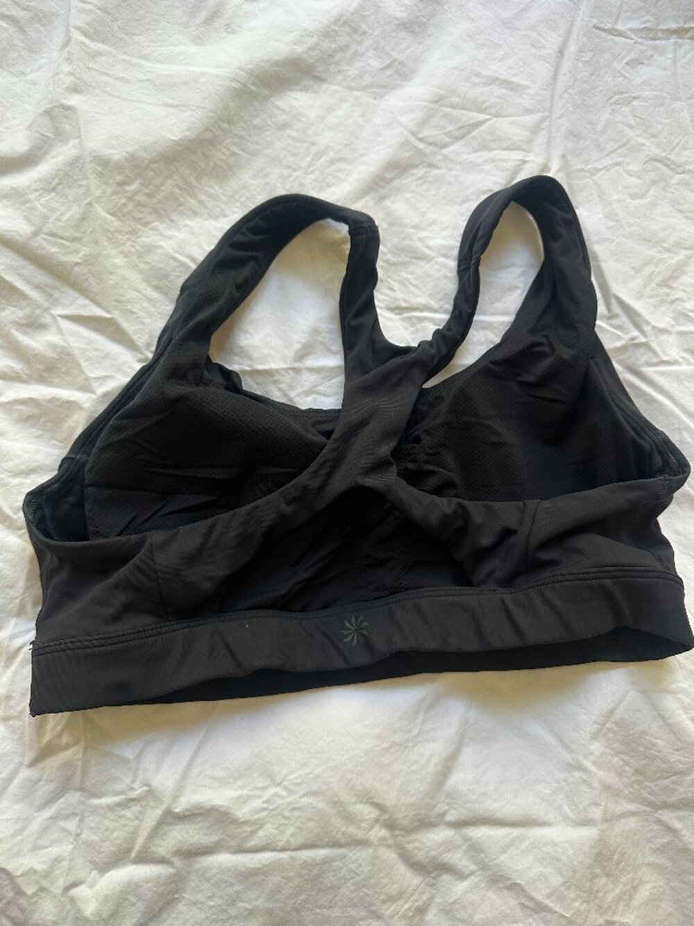 Athleta Sports Bra (Size M, B-D cup)